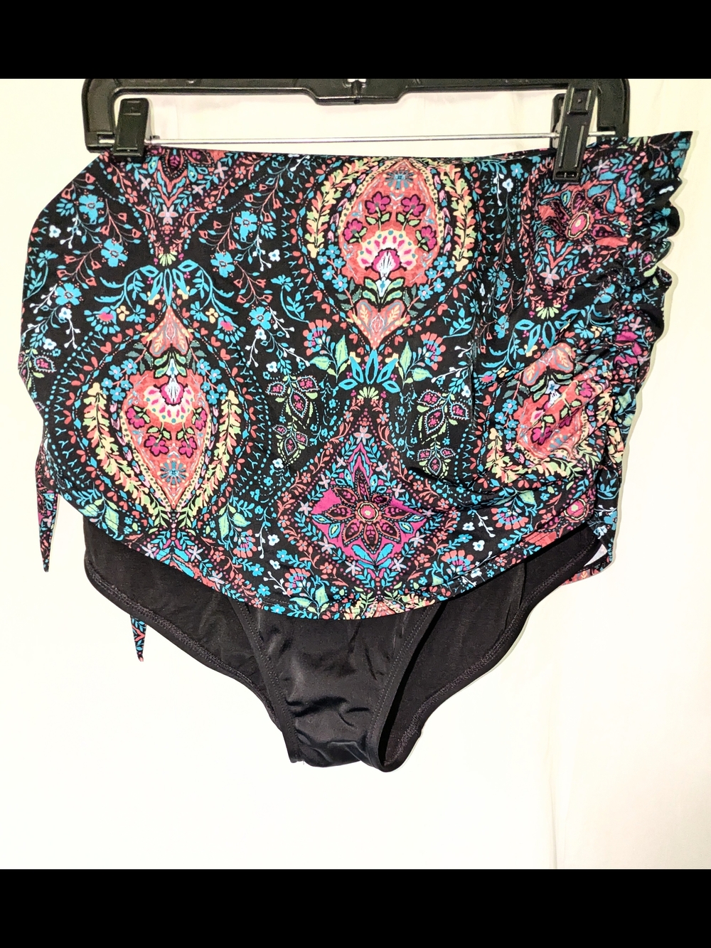 Women’s 2 Piece Multicolor Paisley Floral Ruffle Swimsuit - Picture 5 of 7